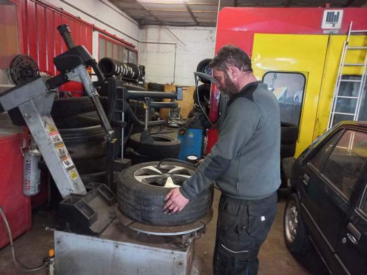 Expert en montage de pneu Landos